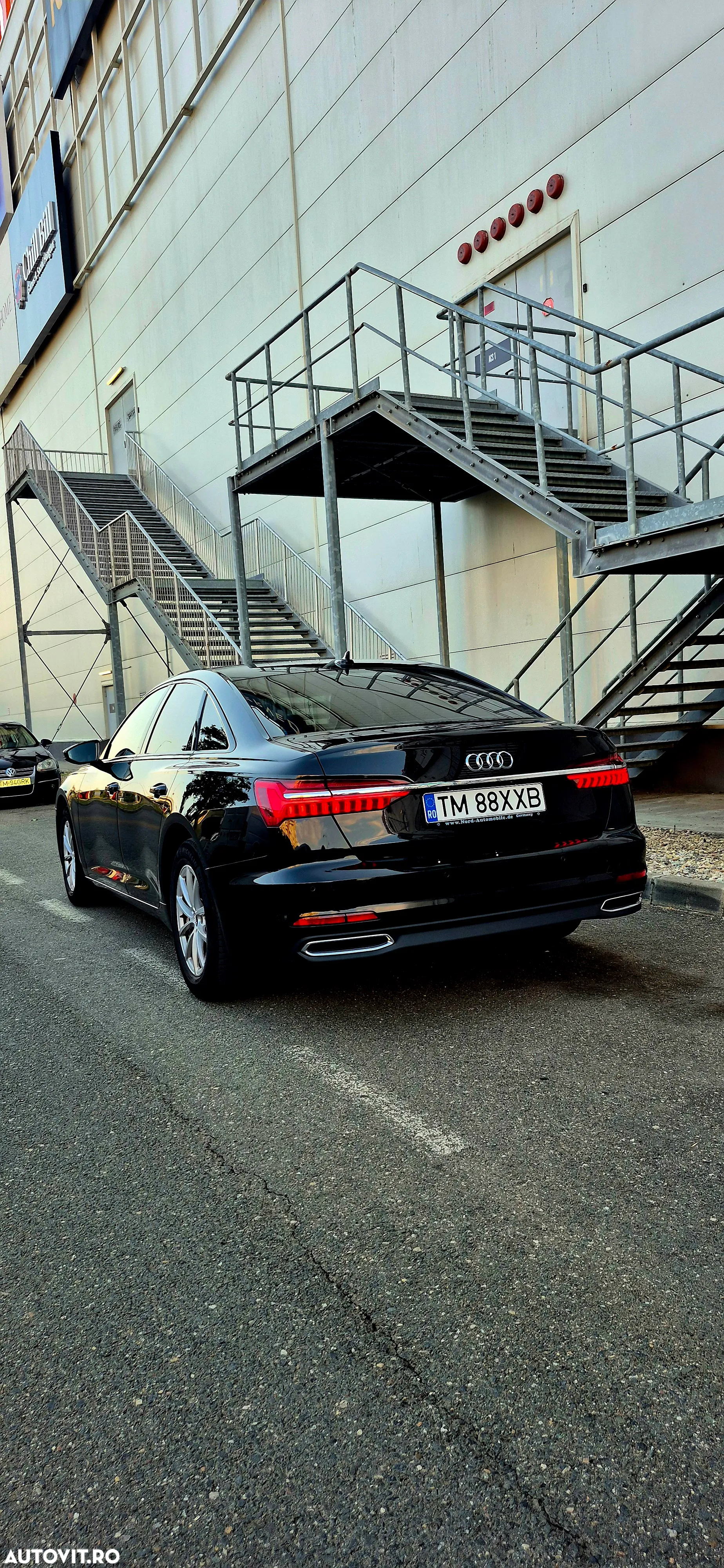 Audi A6 - 6