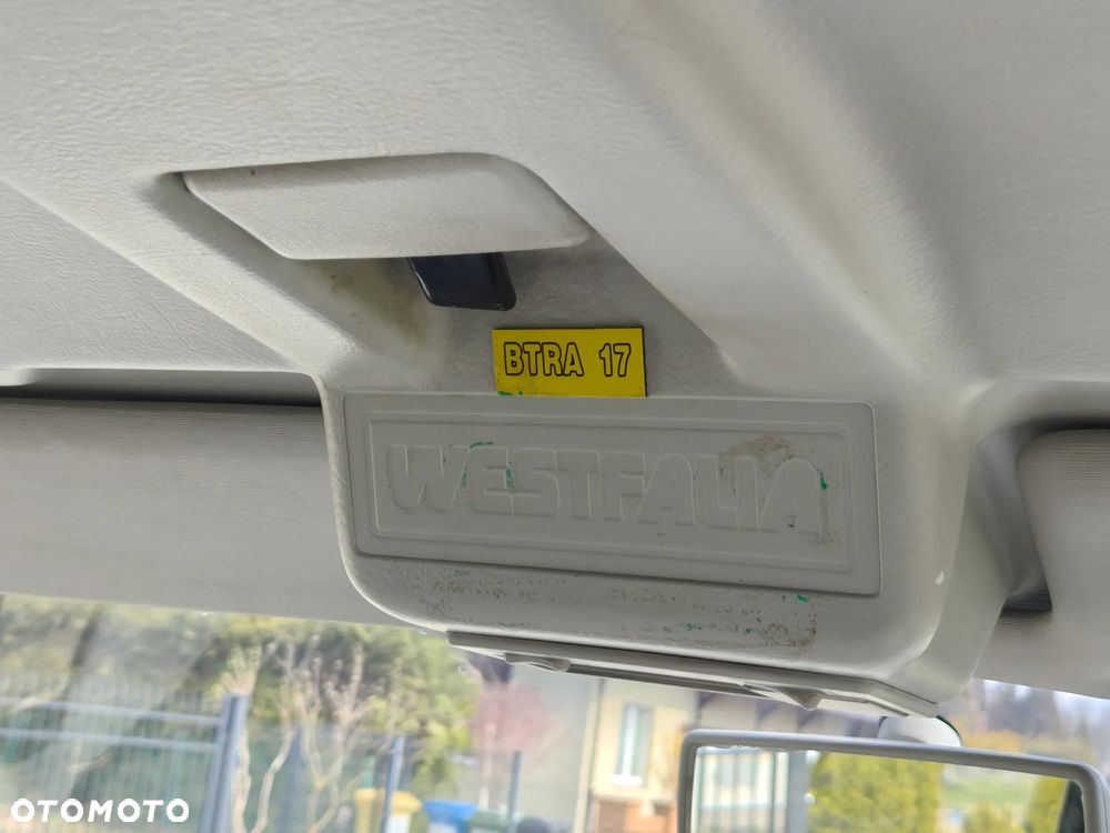 Volkswagen Multivan - 12