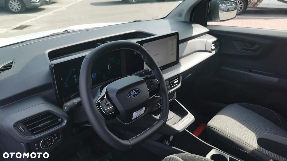 Ford E-TRANSIT COURIER - 10