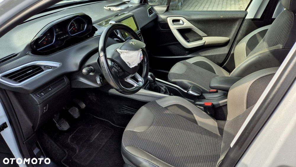 Peugeot 2008 PureTech 110 Stop&Start Allure - 9