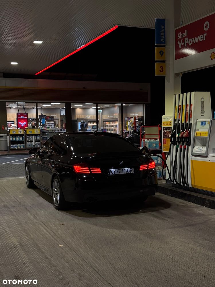 BMW Seria 5 530d xDrive - 2