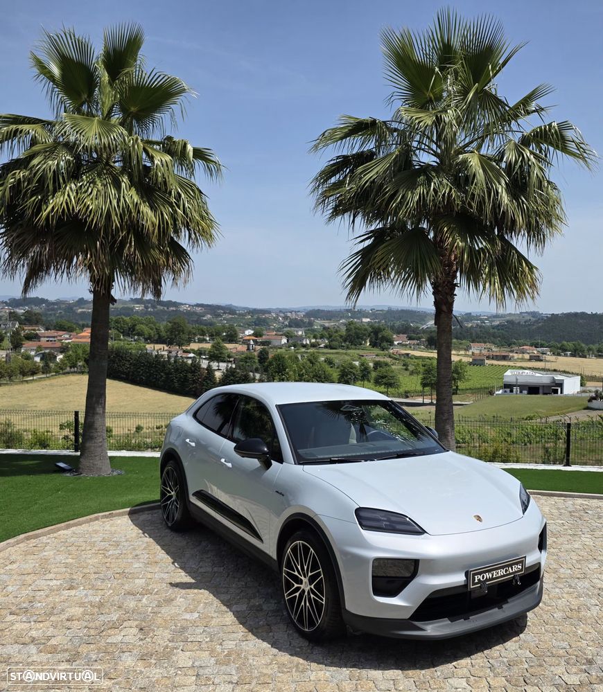 Porsche Macan Electric 4S - 14
