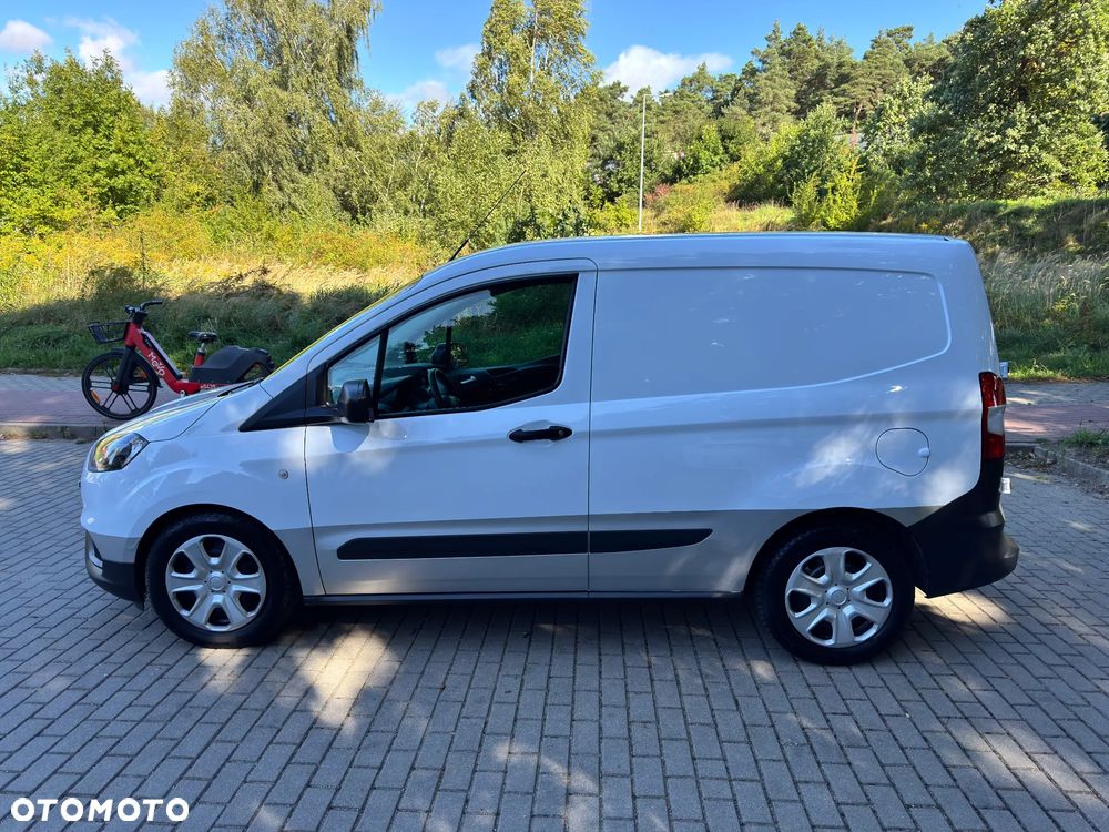 Ford Courier L1 - 18