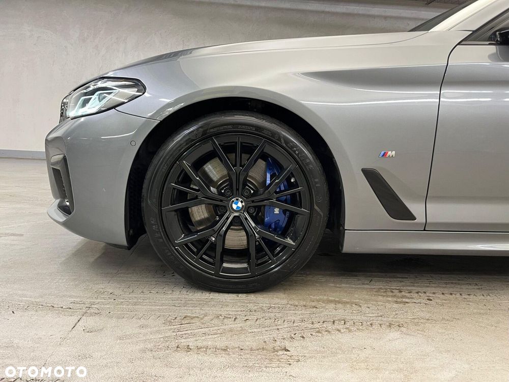 BMW Seria 5 540d xDrive mHEV M Sport sport - 15