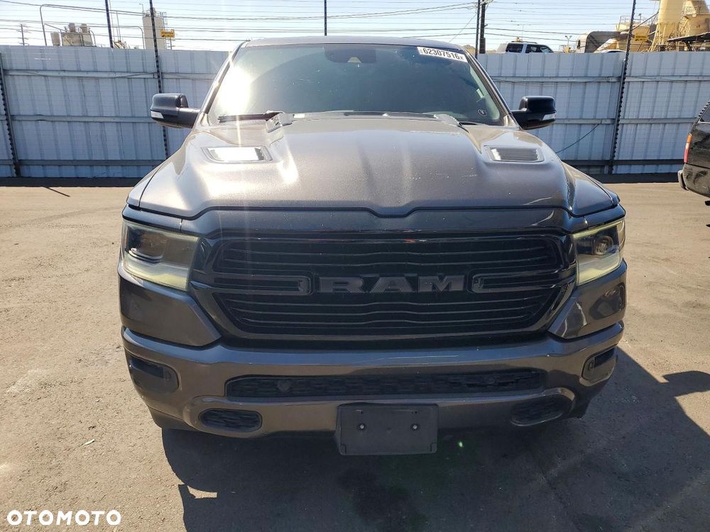 RAM 1500 5.7 Crew Cab Laramie - 5