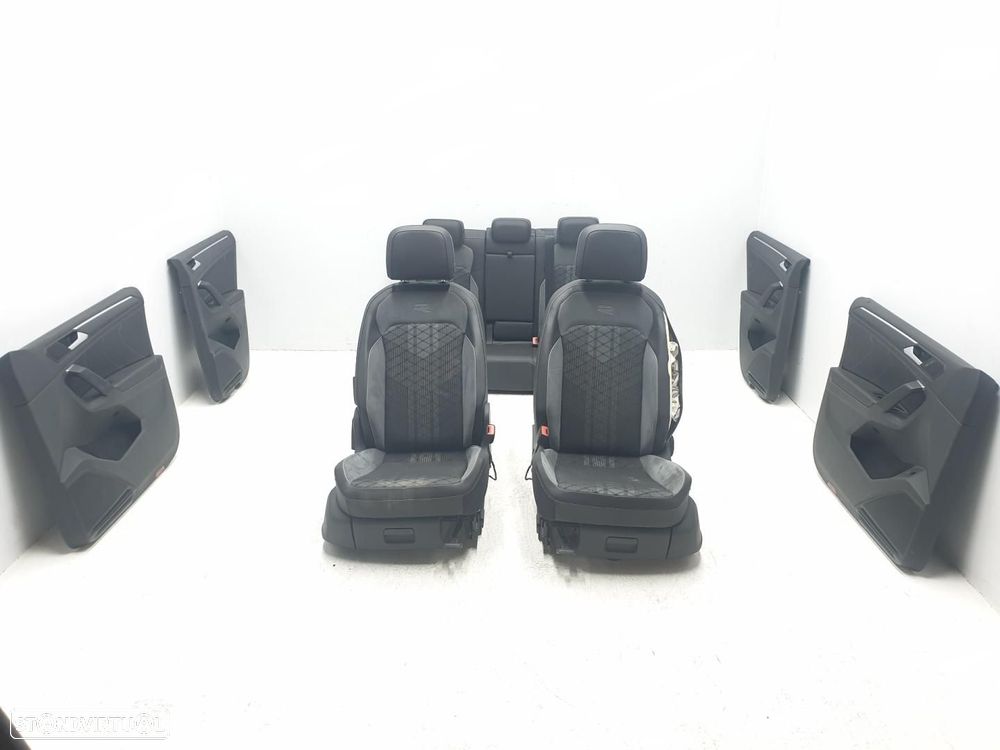 CONJUNTO COMPLETO DE BANCOS VOLKSWAGEN TIGUAN AX1 - 1