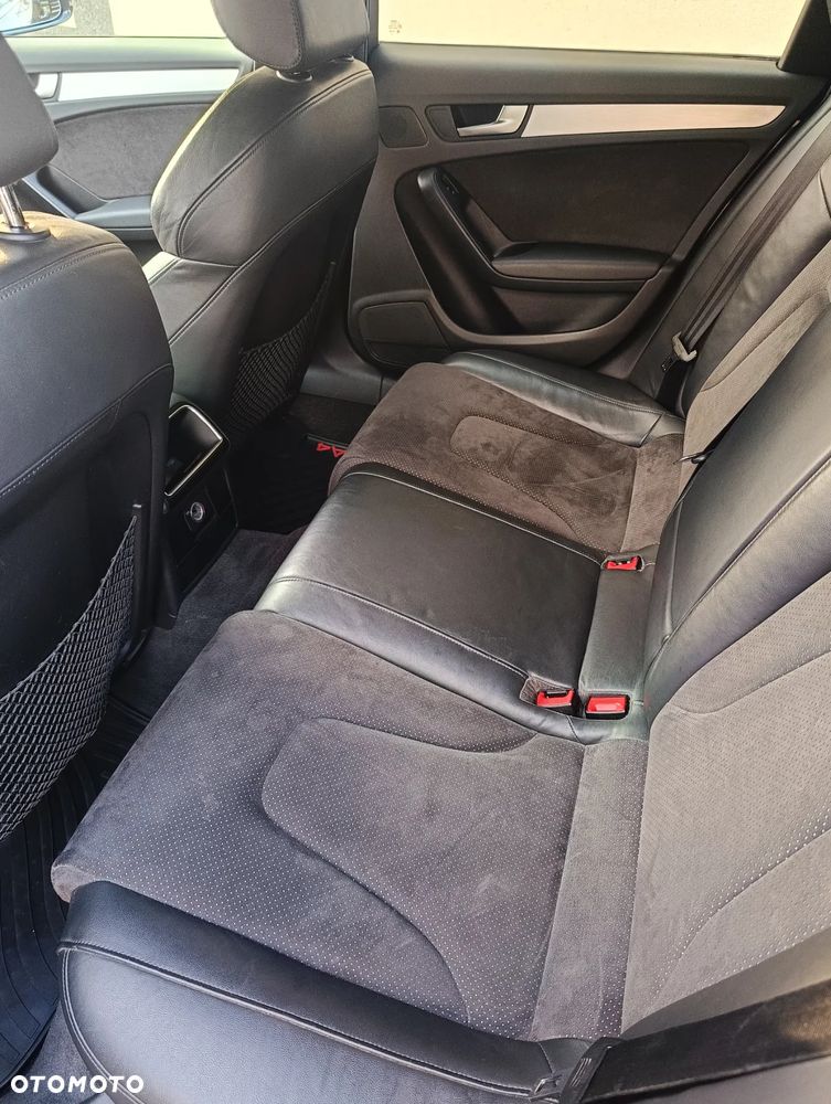 Audi A4 Avant 2.0 TDI DPF quattro - 12