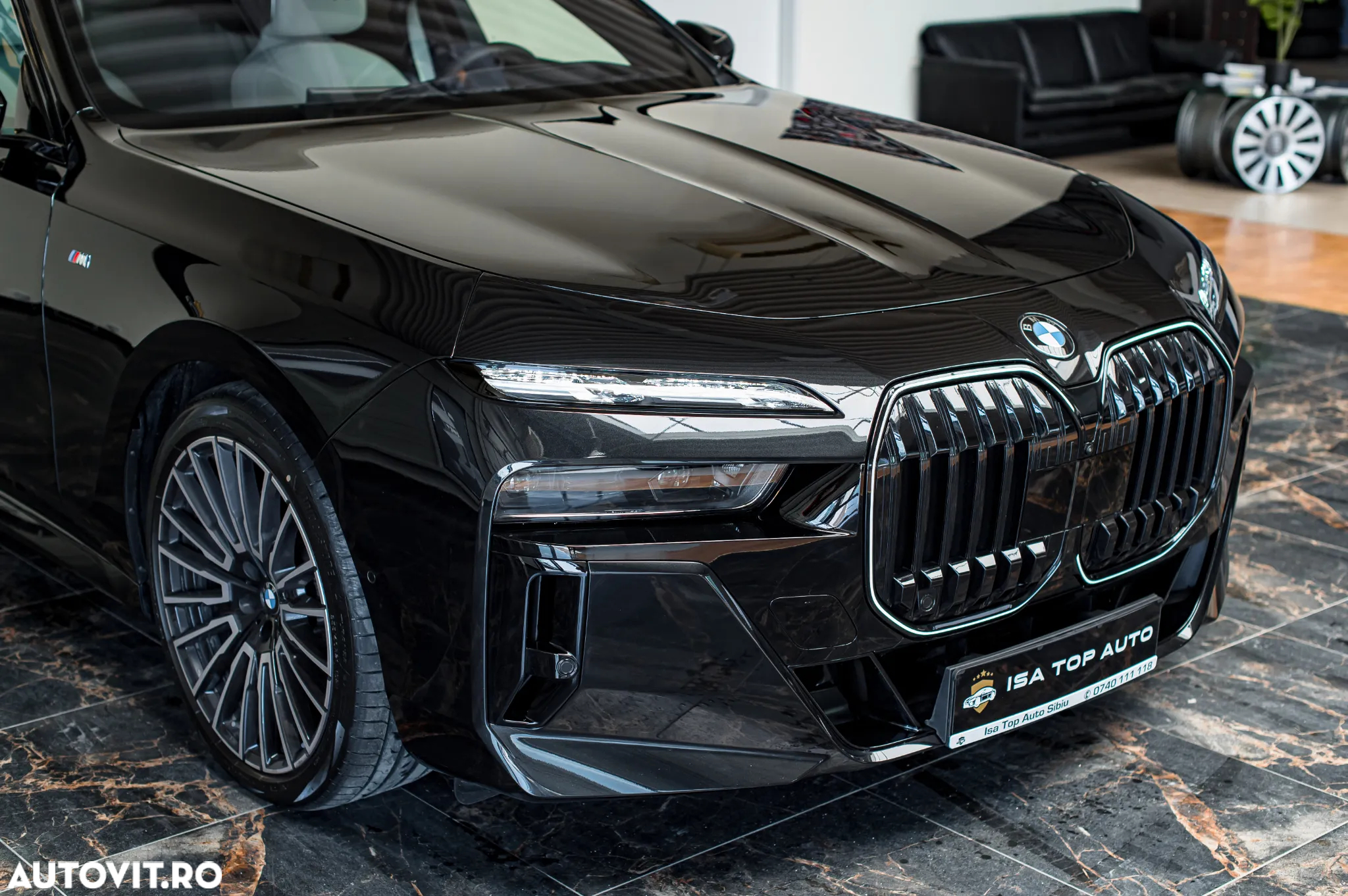 BMW Seria 7 740d xDrive MHEV - 39