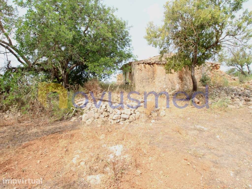 Prédio em ruinas para reconstrução, Fontainhas, Albufeira - Grande imagem: 2/30
