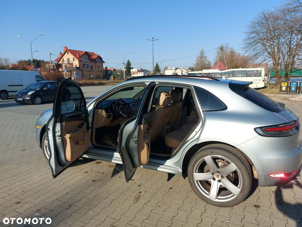 Porsche Macan S - 23