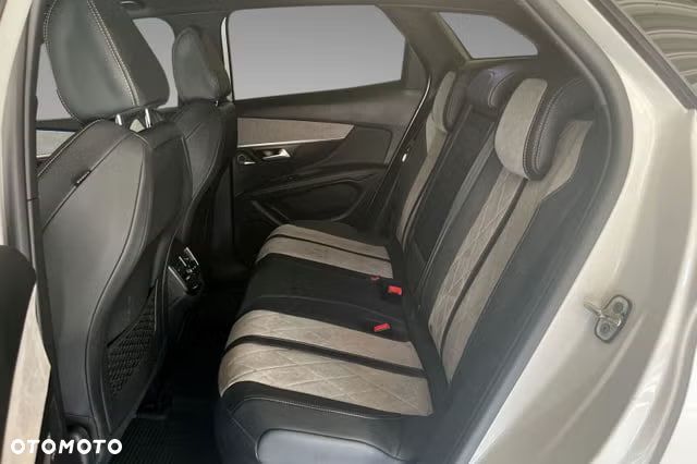 Peugeot 3008 1.6 PureTech HYbrid4 GT Line S&S EAT8 - 7