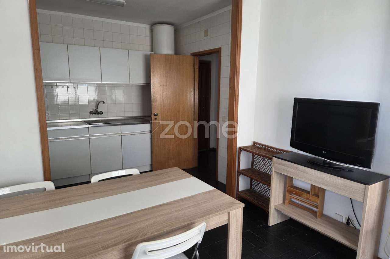 Apartamento T1 ao Hospital Trofa Saude de Gaia - Grande imagem: 4/19