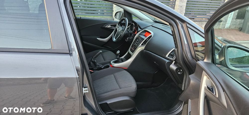 Opel Astra 1.4 Turbo Color Edition - 16