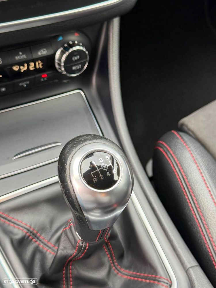 Mercedes-Benz CLA 180 d AMG Line - 20