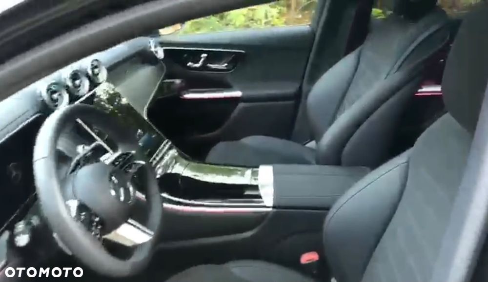 Mercedes-Benz GLC 300 d 4Matic 9G-TRONIC AMG Line Advanced - 18
