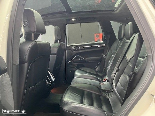 Porsche Cayenne II - 11