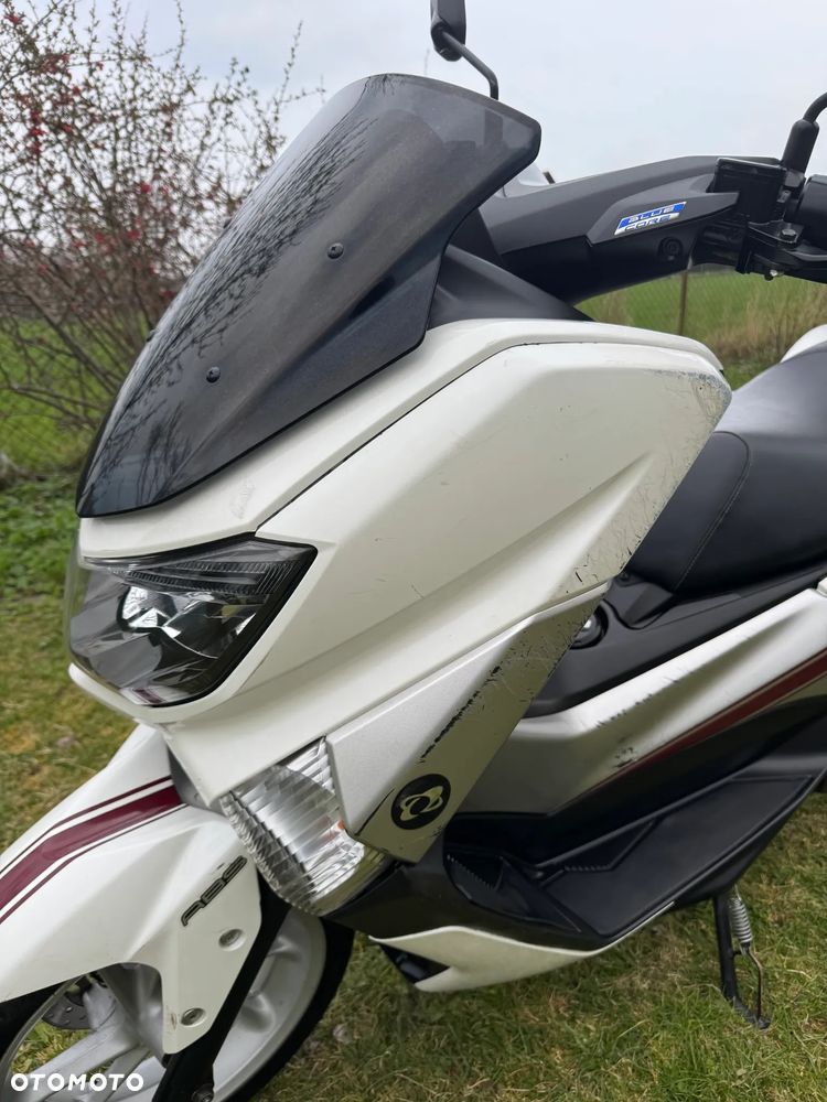 Yamaha NMAX - 15