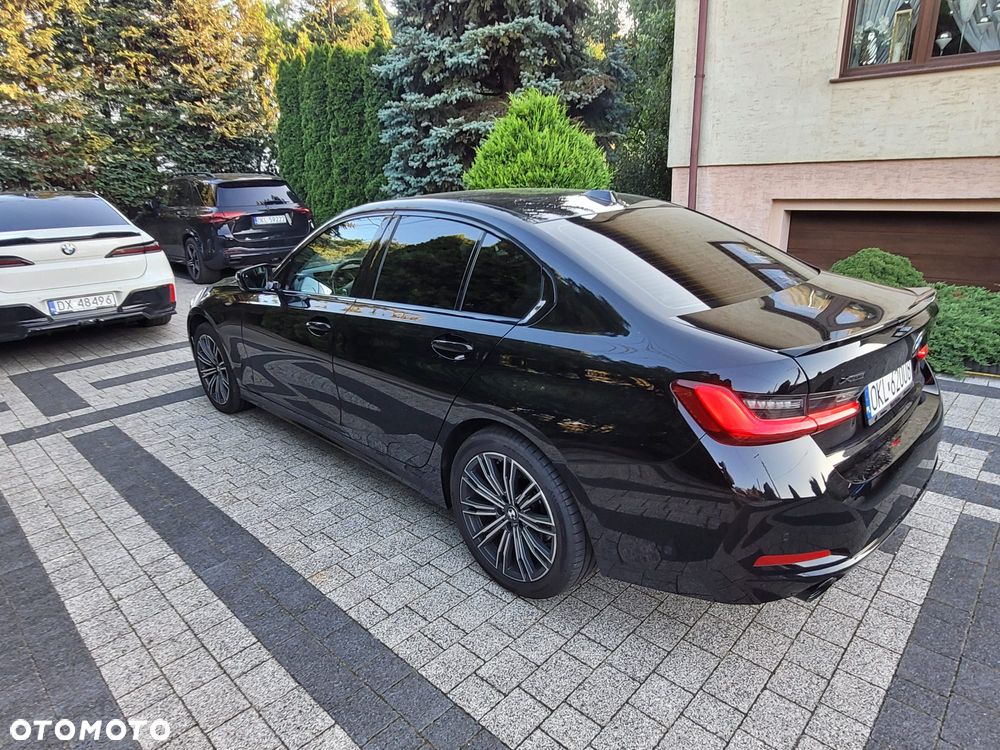 BMW Seria 3 320d mHEV - 6