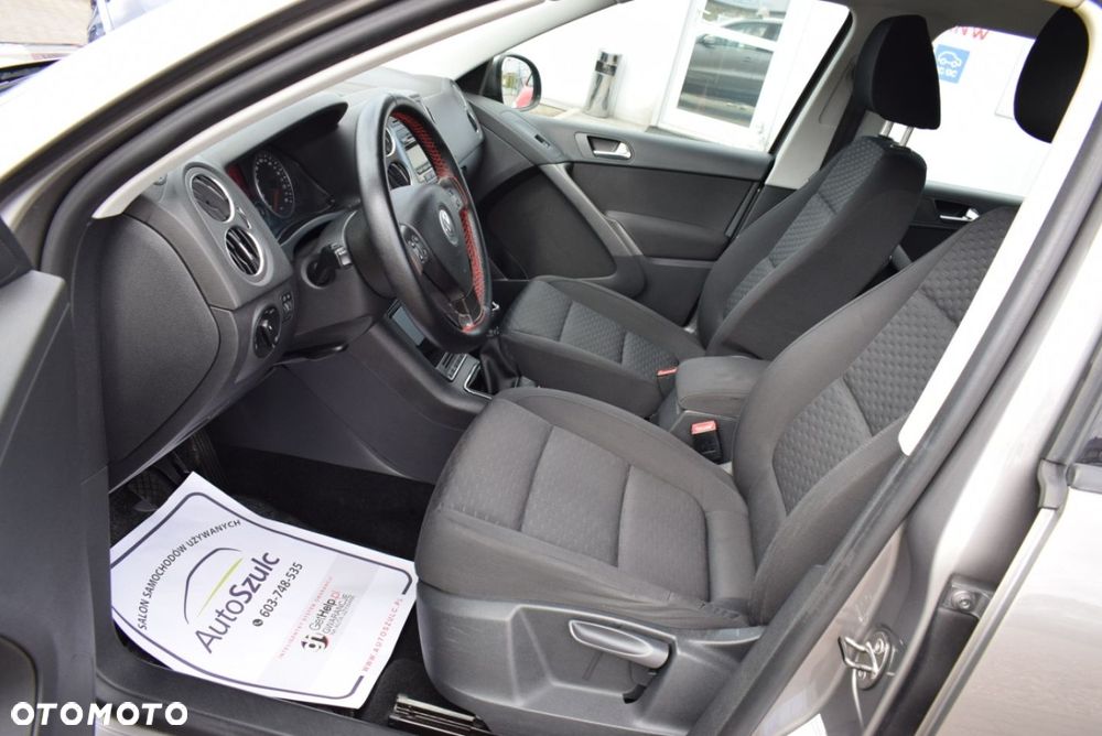 Volkswagen Tiguan - 16