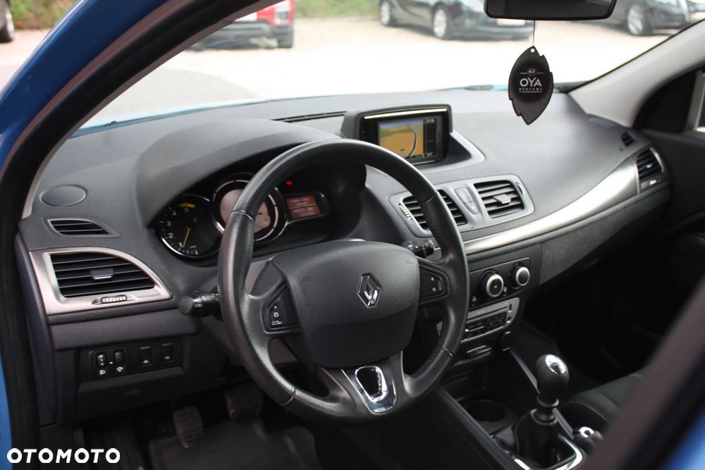 Renault Megane ENERGY dCi 110 PLAY - 8