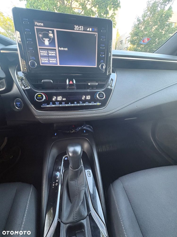 Toyota Corolla 2.0 Hybrid Comfort - 21