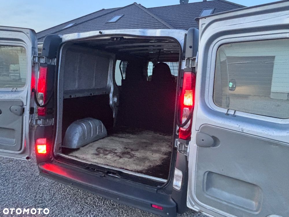 Opel Vivaro - 20