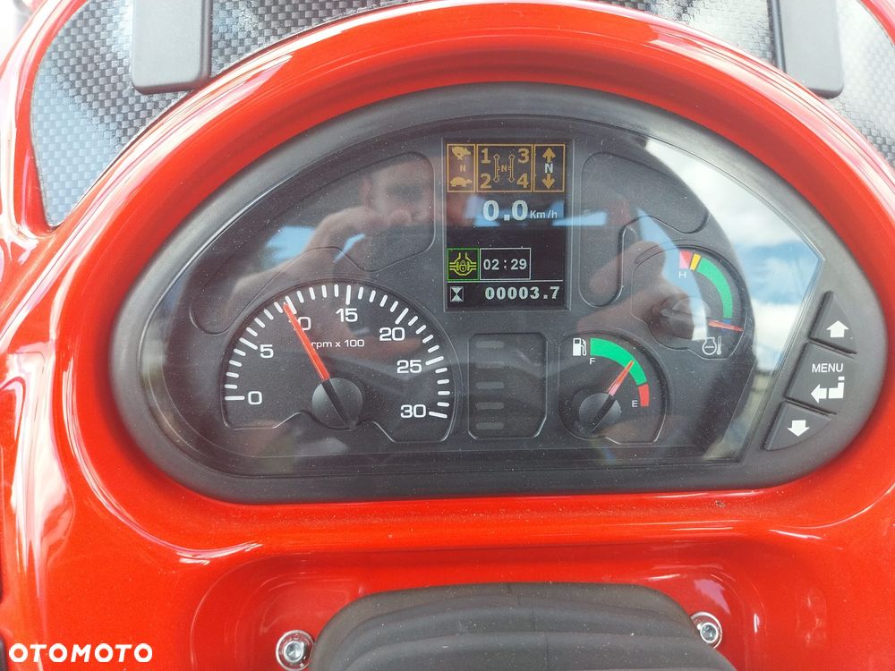 ANTONIO CARRARO TRX 5800 YANMAR 51,5KM Obracany kokpit i fotel 4 cylindry 2091cm3 - 18