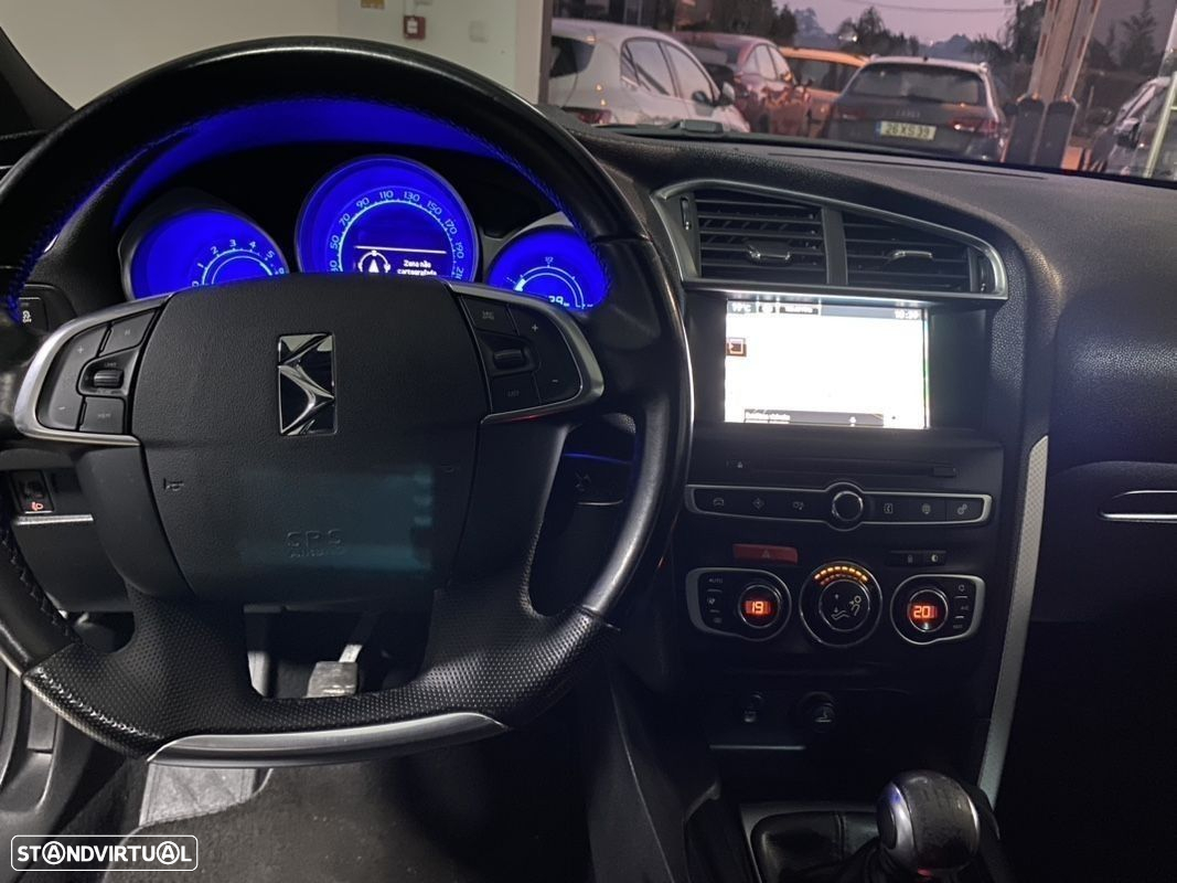Citroën DS4 1.6 e-HDi Chic - 11