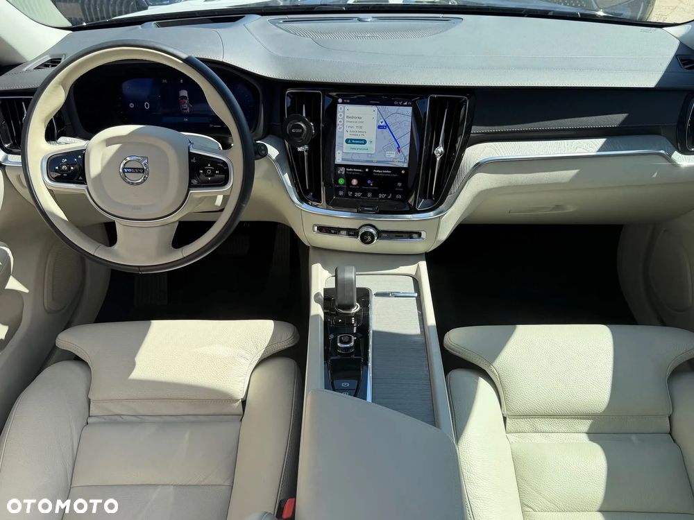 Volvo V60 B4 B Ultra Dark - 17