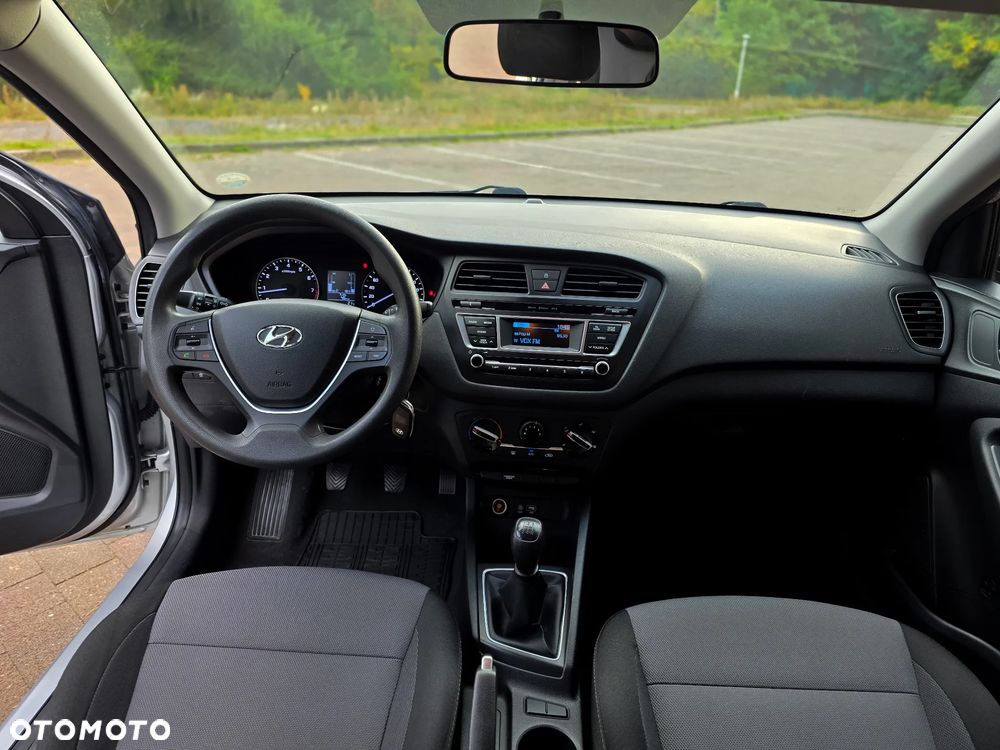 Hyundai i20 1.2 BlueDrive Classic - 11