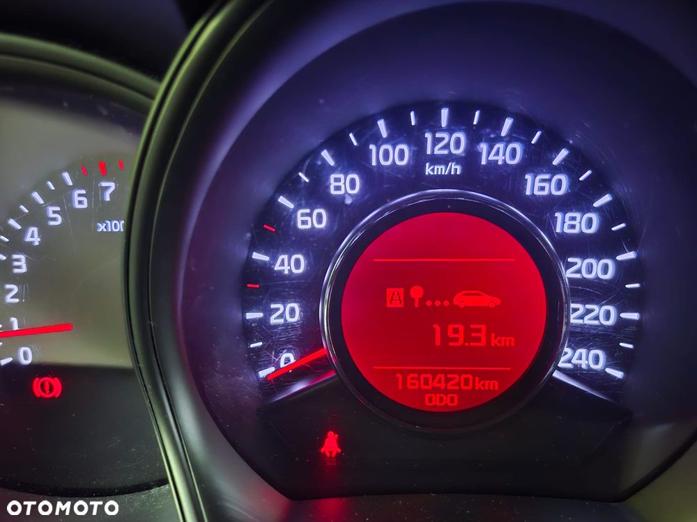 Kia Ceed 1.4 L - 11
