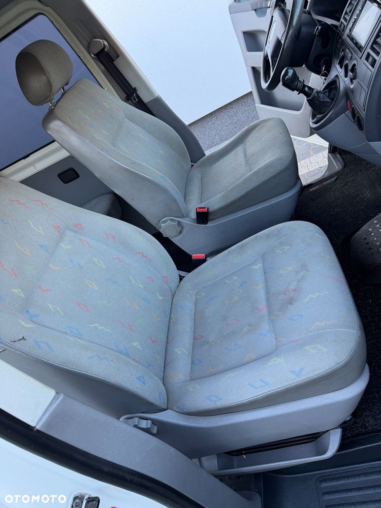 Volkswagen Transporter - 32