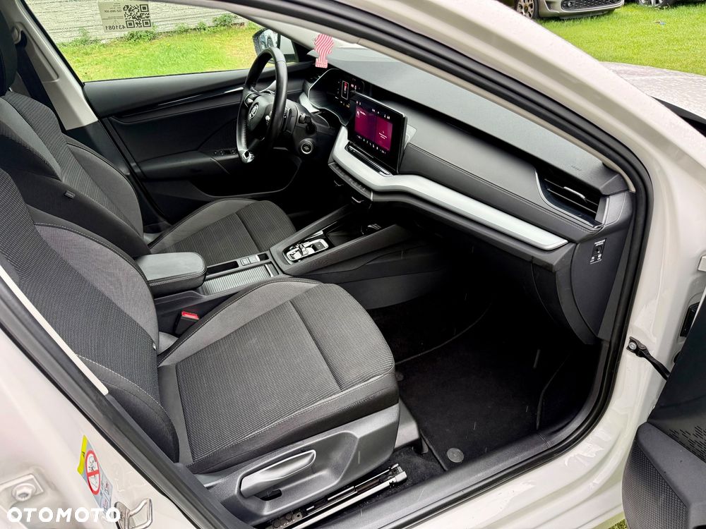 Skoda Octavia 1.5 TSI mHEV DSG Selection - 9