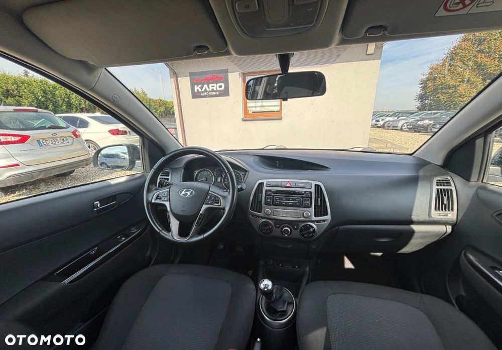 Hyundai i20 - 19