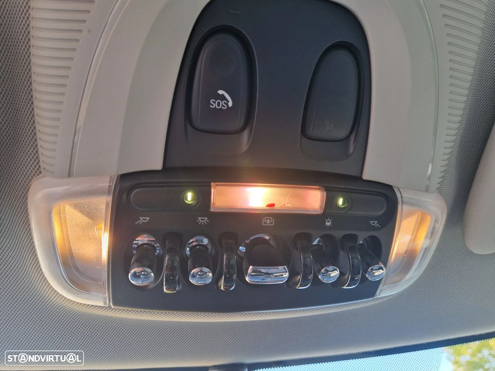 MINI 3 Portas Cooper D - 29