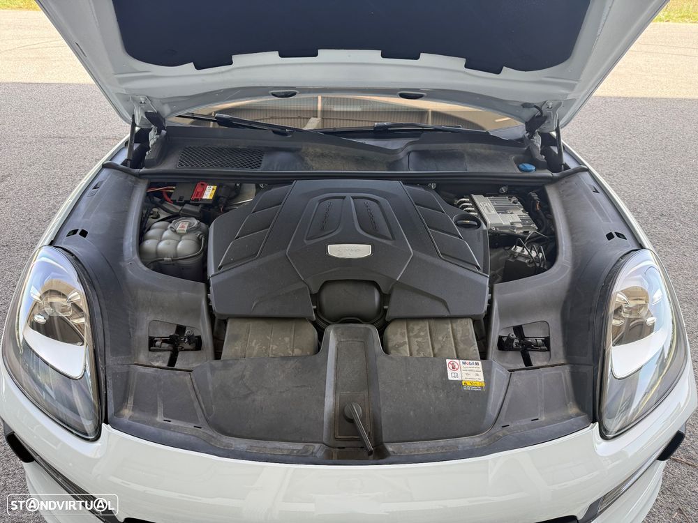 Porsche Cayenne Coupé S Platinum Edition - 46