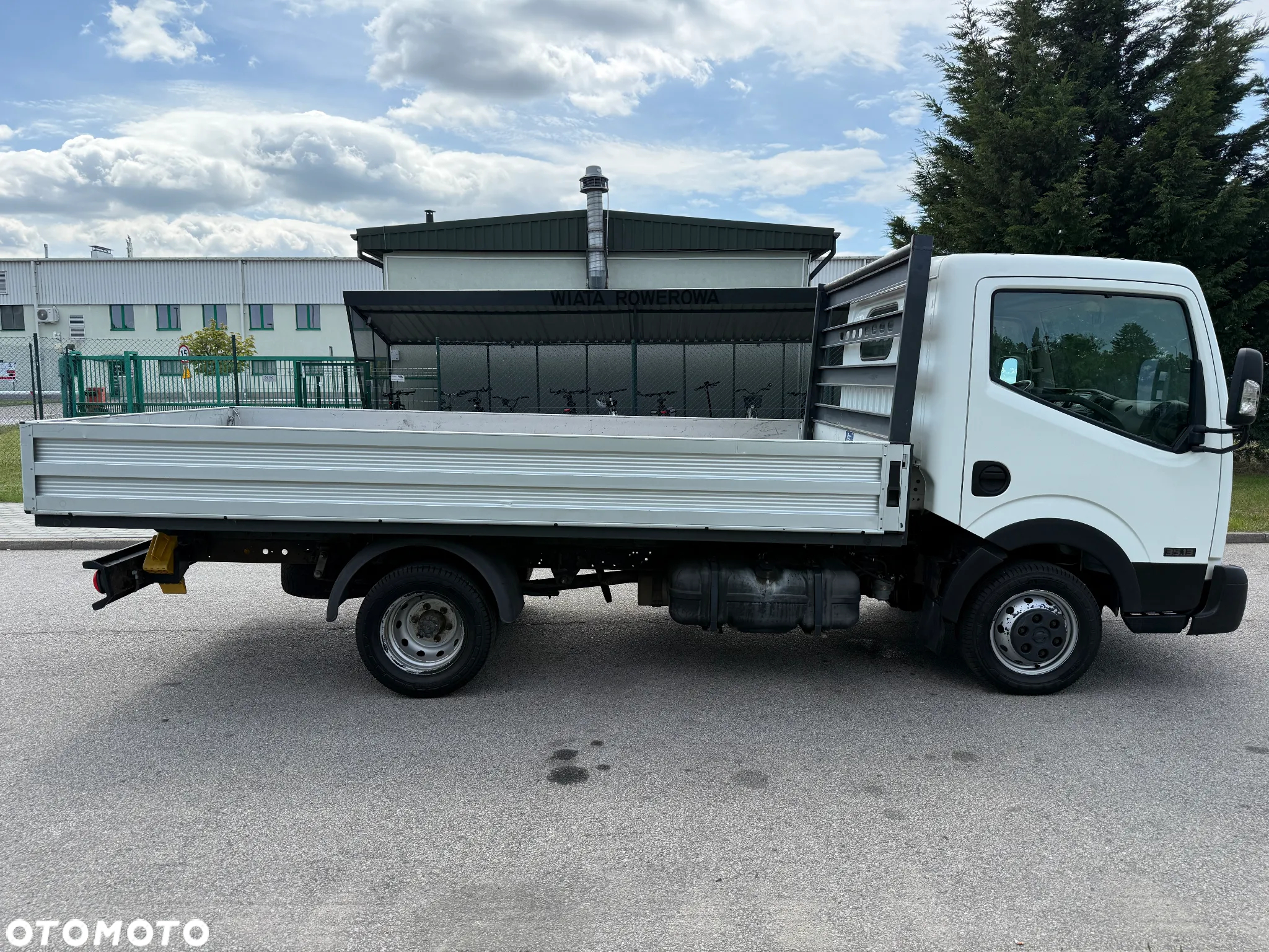 Nissan NT 400  Cabstar - 4