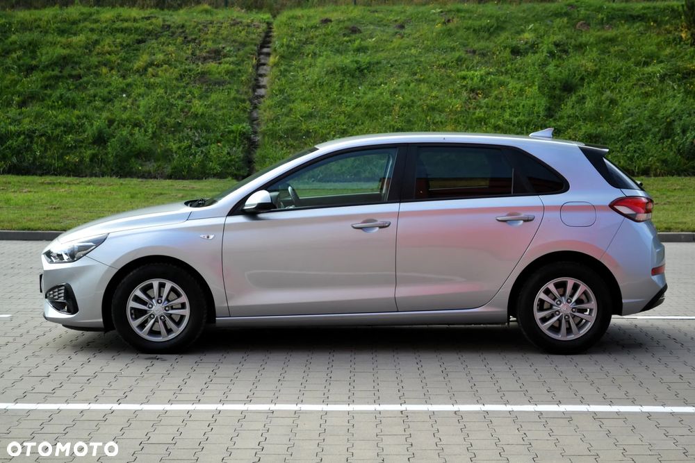 Hyundai i30 1.0 T-GDI Classic + - 26