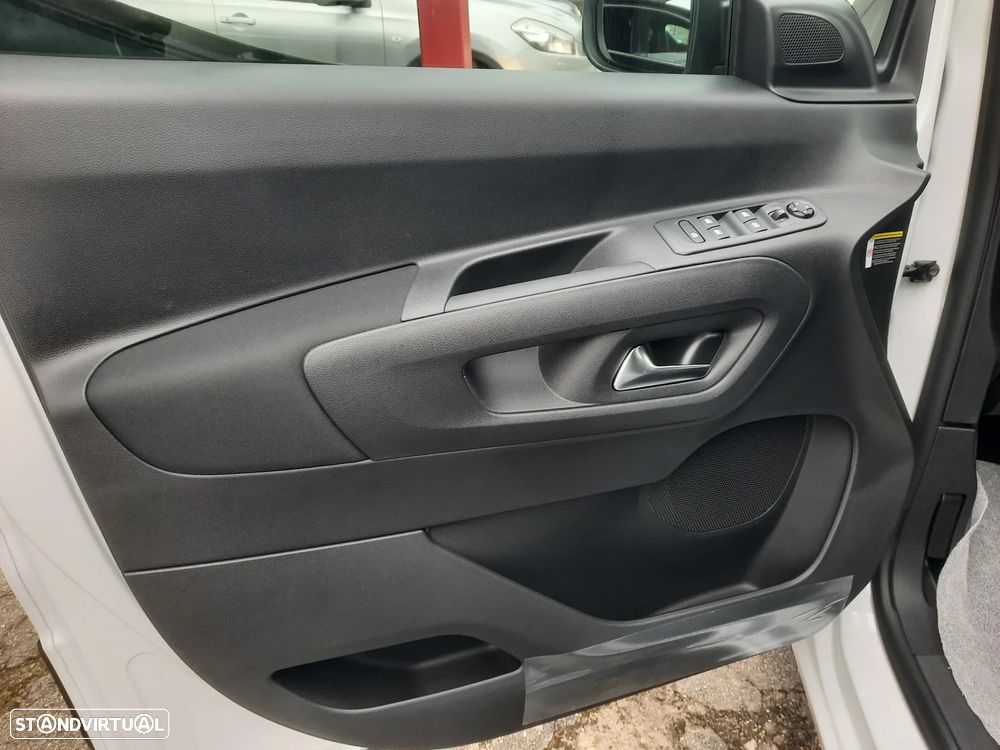 Citroën e-Berlingo 50 kWh M Shine Pack - 26