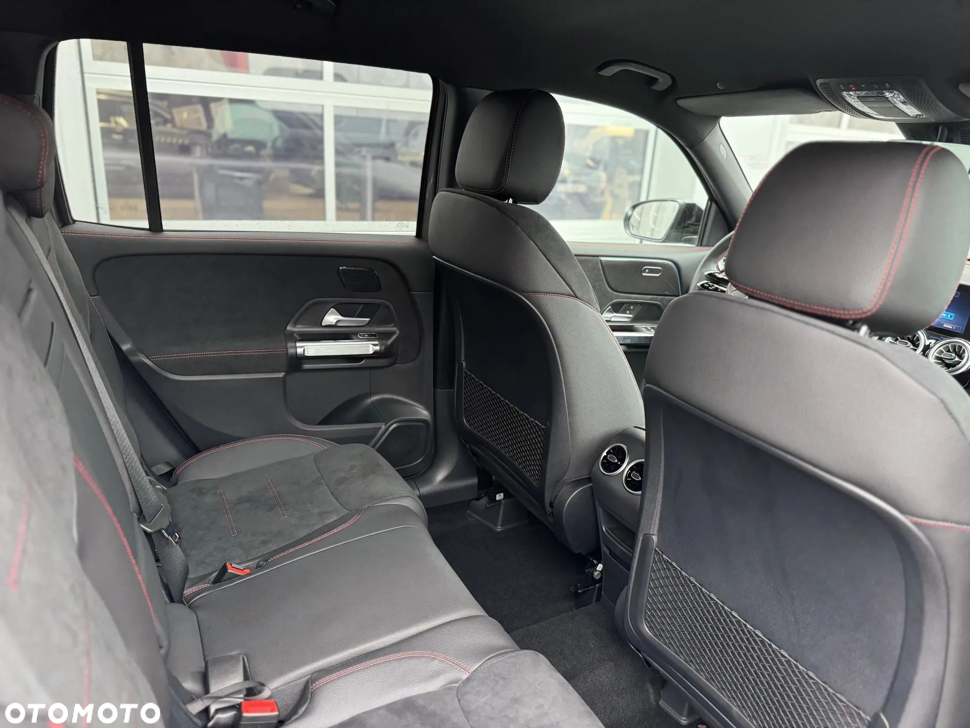 Mercedes-Benz GLB 200 d 4-Matic AMG Line 8G-DCT - 19