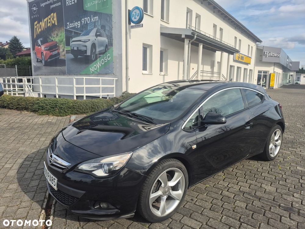 Opel Astra IV GTC 1.6 T Sport - 2