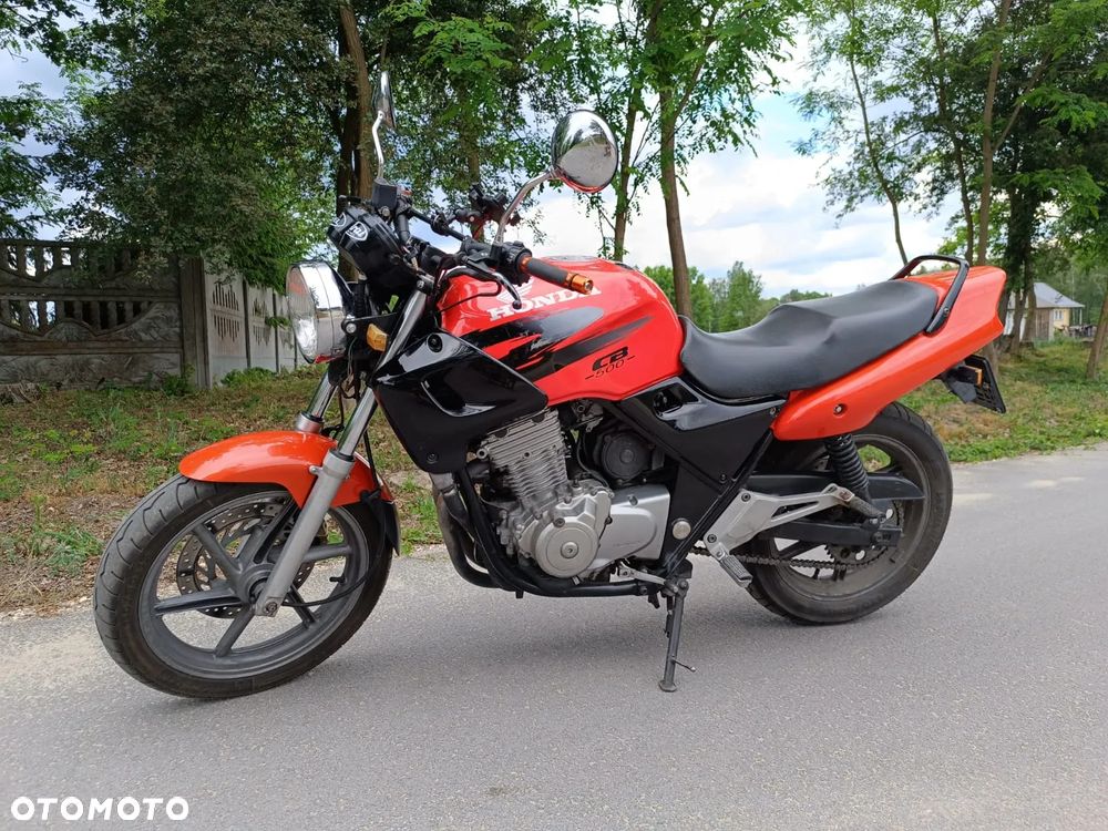 Honda CB - 1