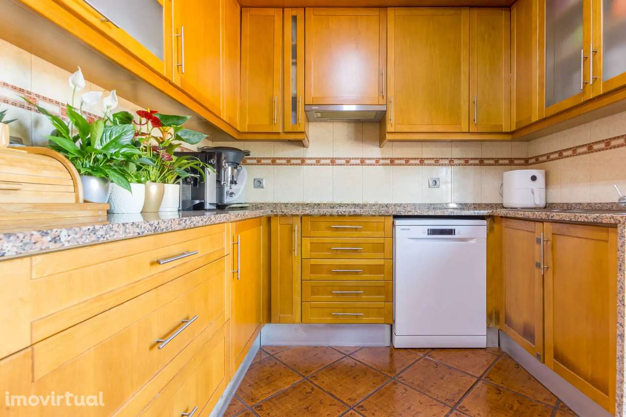 Quinta do Conde/ Courelas da Brava - Moradia isolada, legalizada, inse - Grande imagem: 4/25