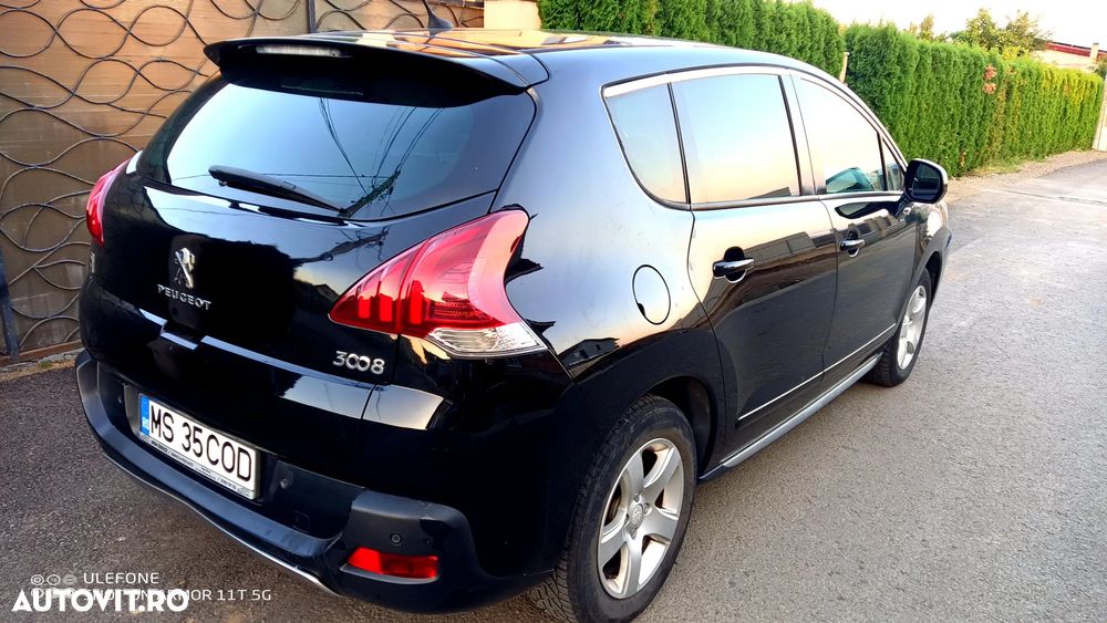 Peugeot 3008 Hybrid4 - 4