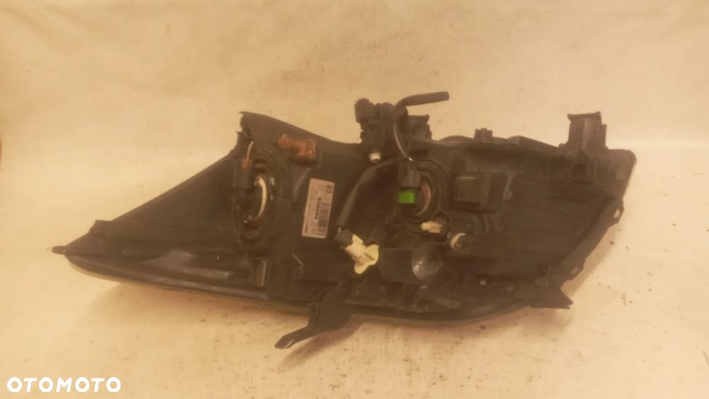 * LAMPA PRZEDNIA PRAWA PRZÓD PRAWO TOYOTA AURIS I - 6
