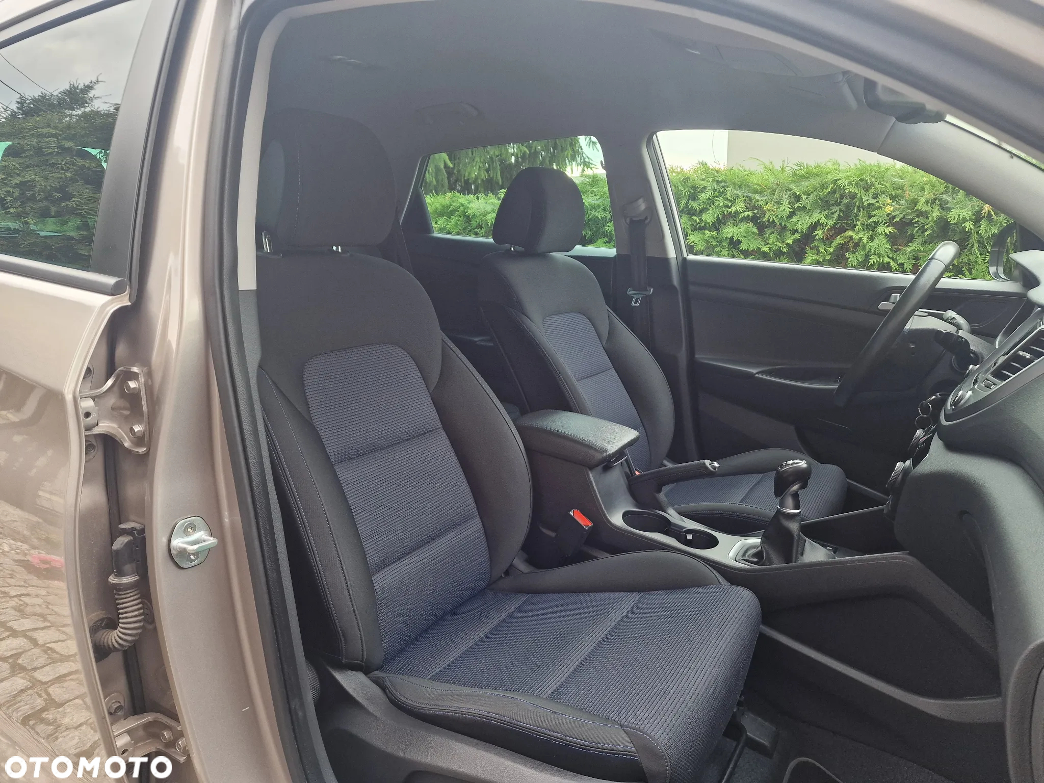 Hyundai Tucson 1.6 GDI BlueDrive GO 2WD - 13