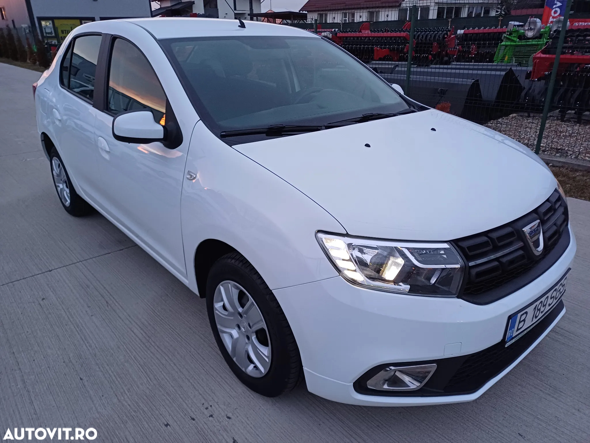 Dacia Logan - 4