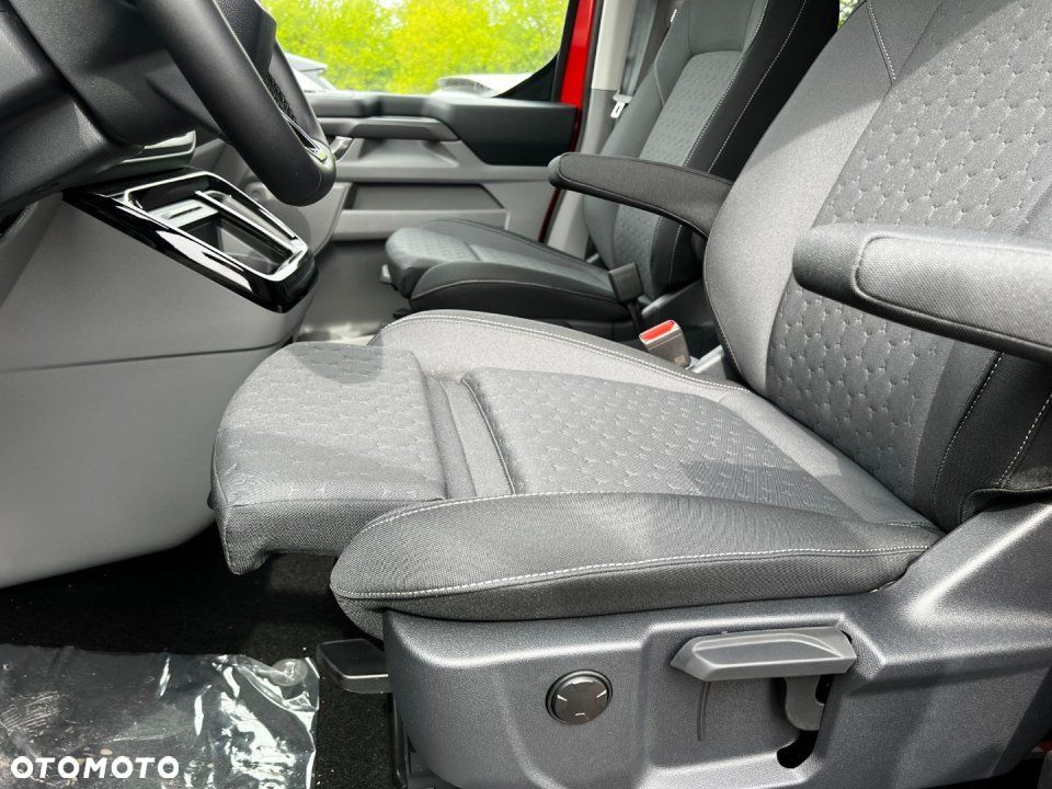 Ford Tourneo Custom - 15