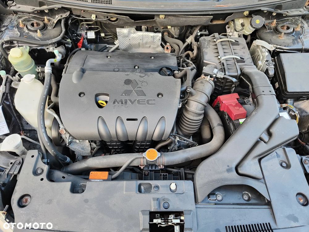 Mitsubishi Lancer 1.8 Intense - 9