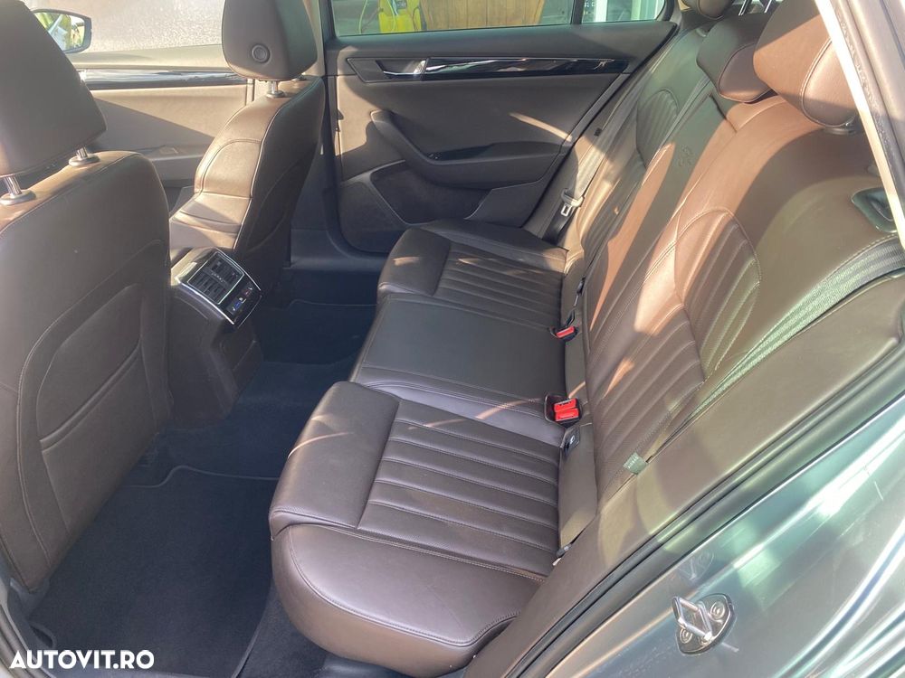 Skoda Superb Combi 2.0 TDI 4X4 DSG Laurin & Klement - 16